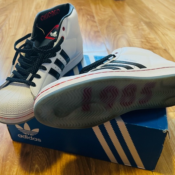 Adidas superstar Chicago pro model size 11 - Picture 3 of 7